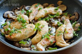 low-fat-chicken-mushrooms-white-wine-sauce